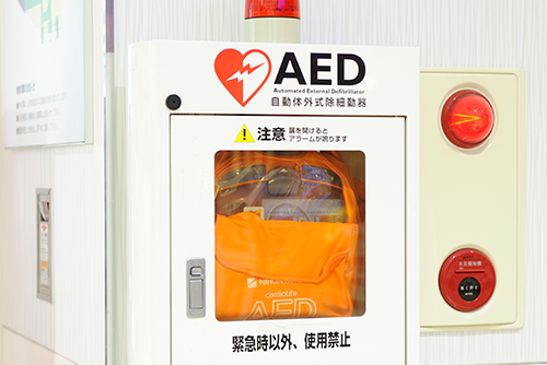 AED（自動体外式除細動器）